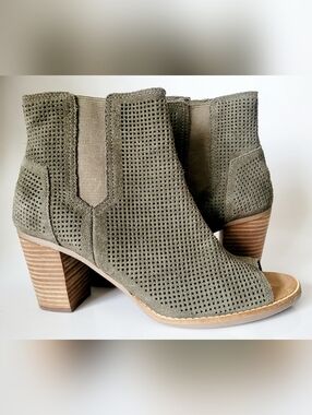 Toms Majorca Olive Perforated Diamond Suede Peep-Toe Mid-Calf Booties US9.5